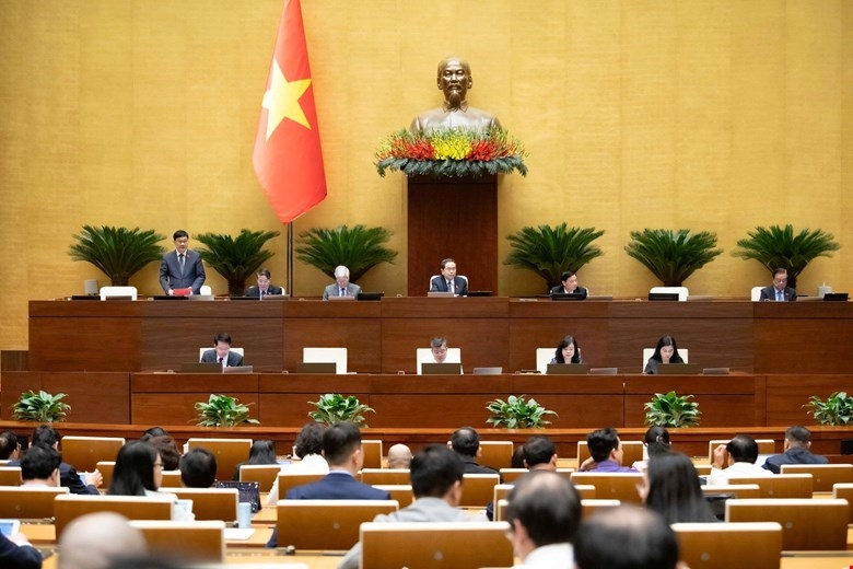 Quốc hội thảo luận hiện đại hóa, nâng cao chất lượng giáo dục và đào tạo